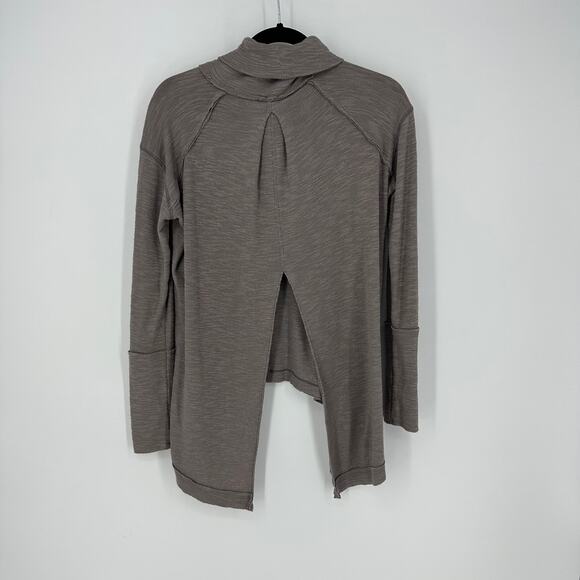 Free People turtleneck size XS taupe split back cowl neck casual oversized - Picture 4 of 9